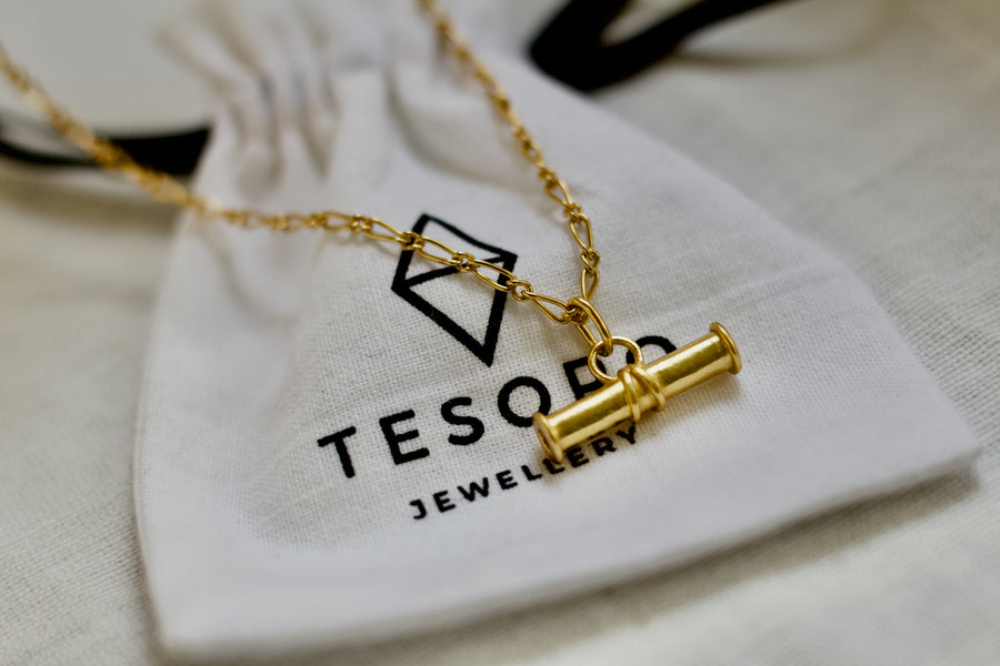 The Estée T-bar Necklace