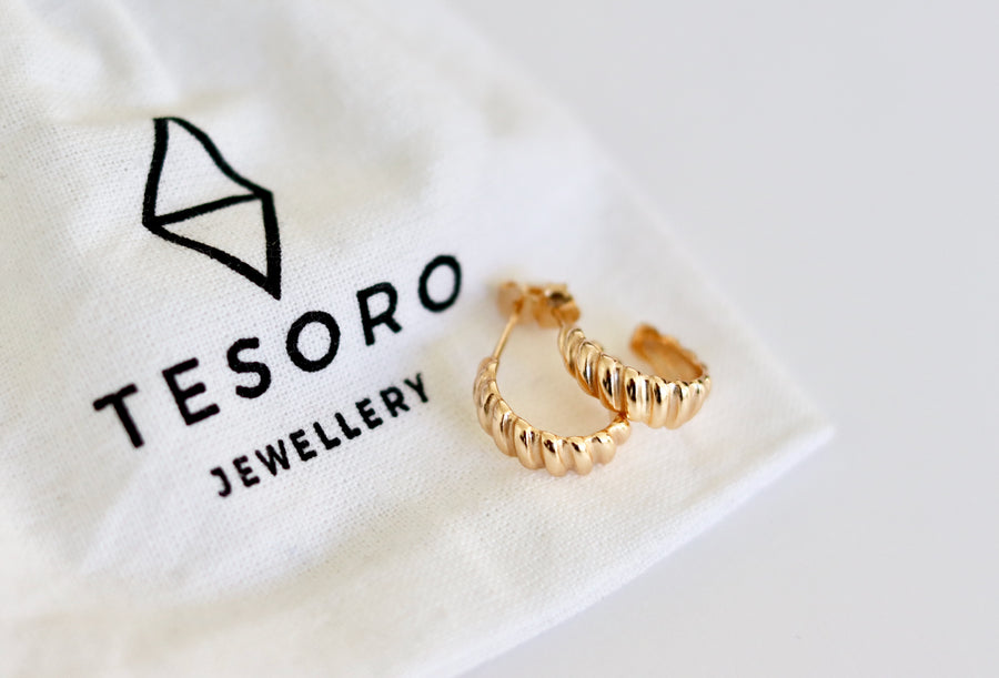 The Aubrey Twisted Dome Hoops