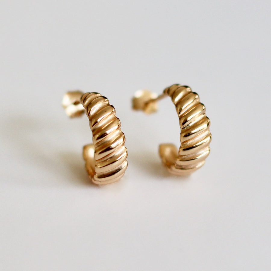 The Aubrey Twisted Dome Hoops
